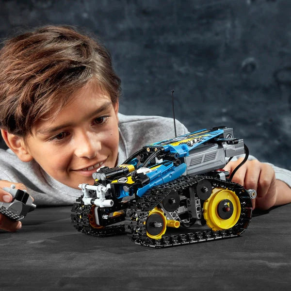 LEGO com Controle Remoto  Technic Corrida Acrobática