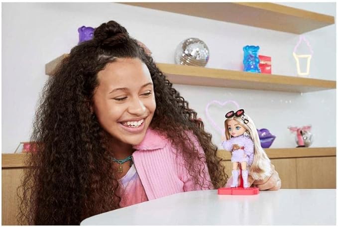 Boneca Barbie Extra Mini Roupa Lilás