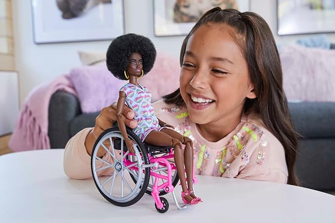 Barbie Fashionista Boneca Cadeira de Rodas