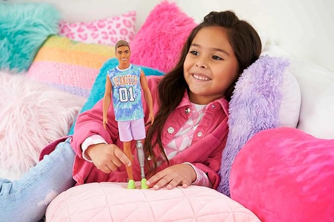 Boneco Ken Fashionista Prótese Perna