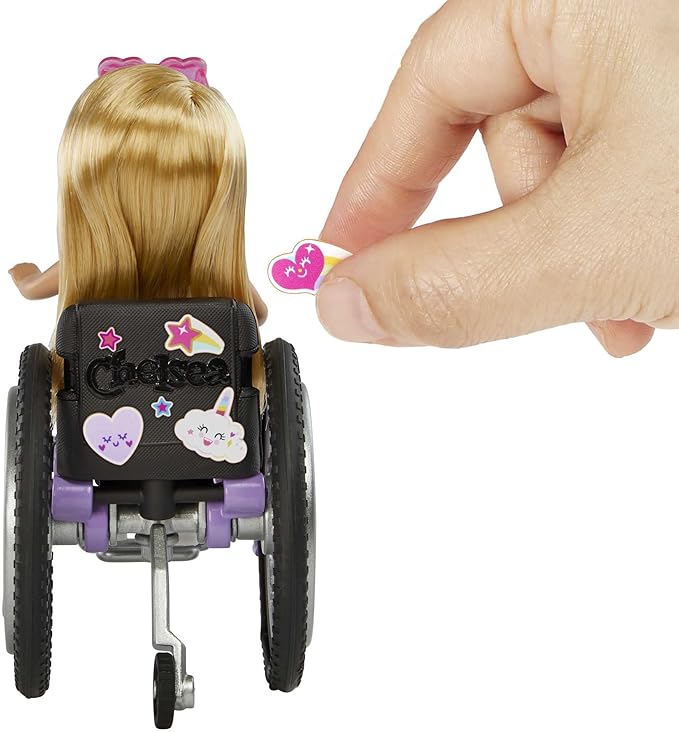 Barbie Boneca Chelsea Cadeira de Rodas Rosa