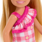 Boneca Barbie Chelsea 14 cm Loira Vestido Xadrez