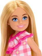 Boneca Barbie Chelsea 14 cm Loira Vestido Xadrez
