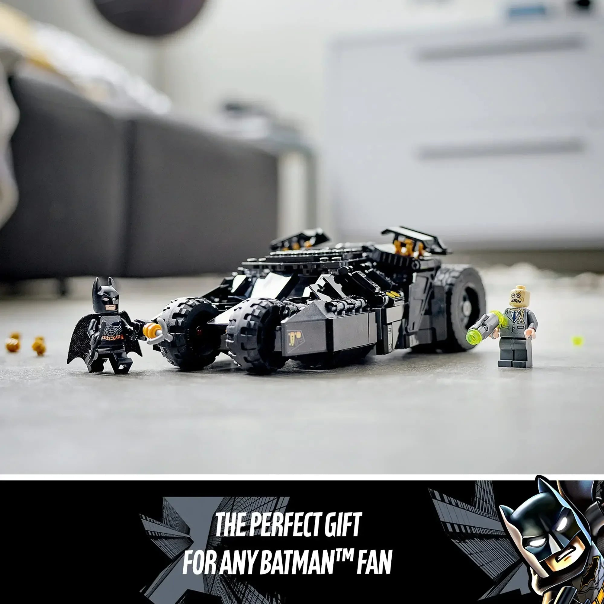 LEGO DC Batman Batmobile Tumbler: Confronto do Espantalho 422 peças