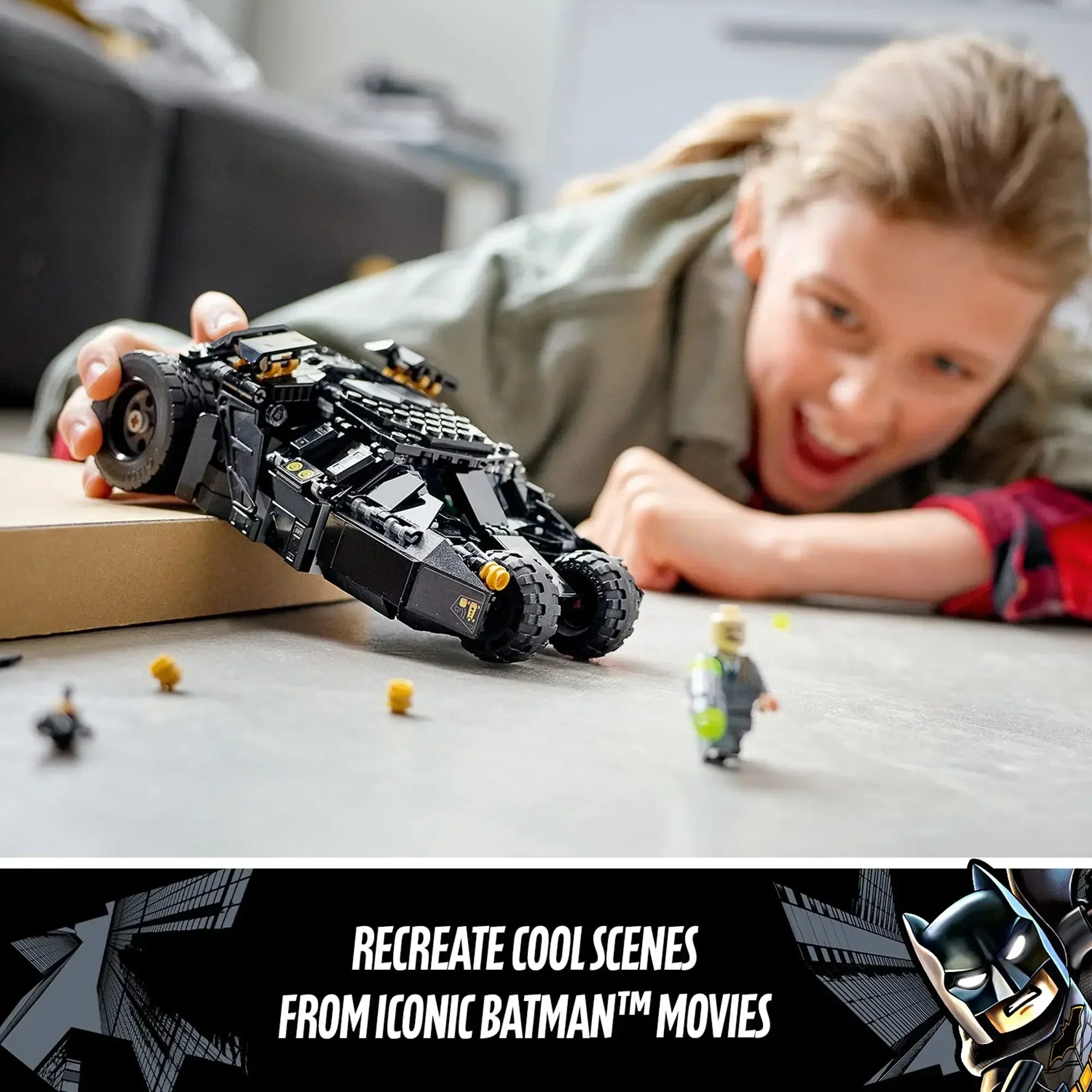 LEGO DC Batman Batmobile Tumbler: Confronto do Espantalho 422 peças