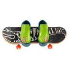 Hot Wheels Skate de Dedo Brinquedo Skateboard WICKED INTRUDER™ com Tênis